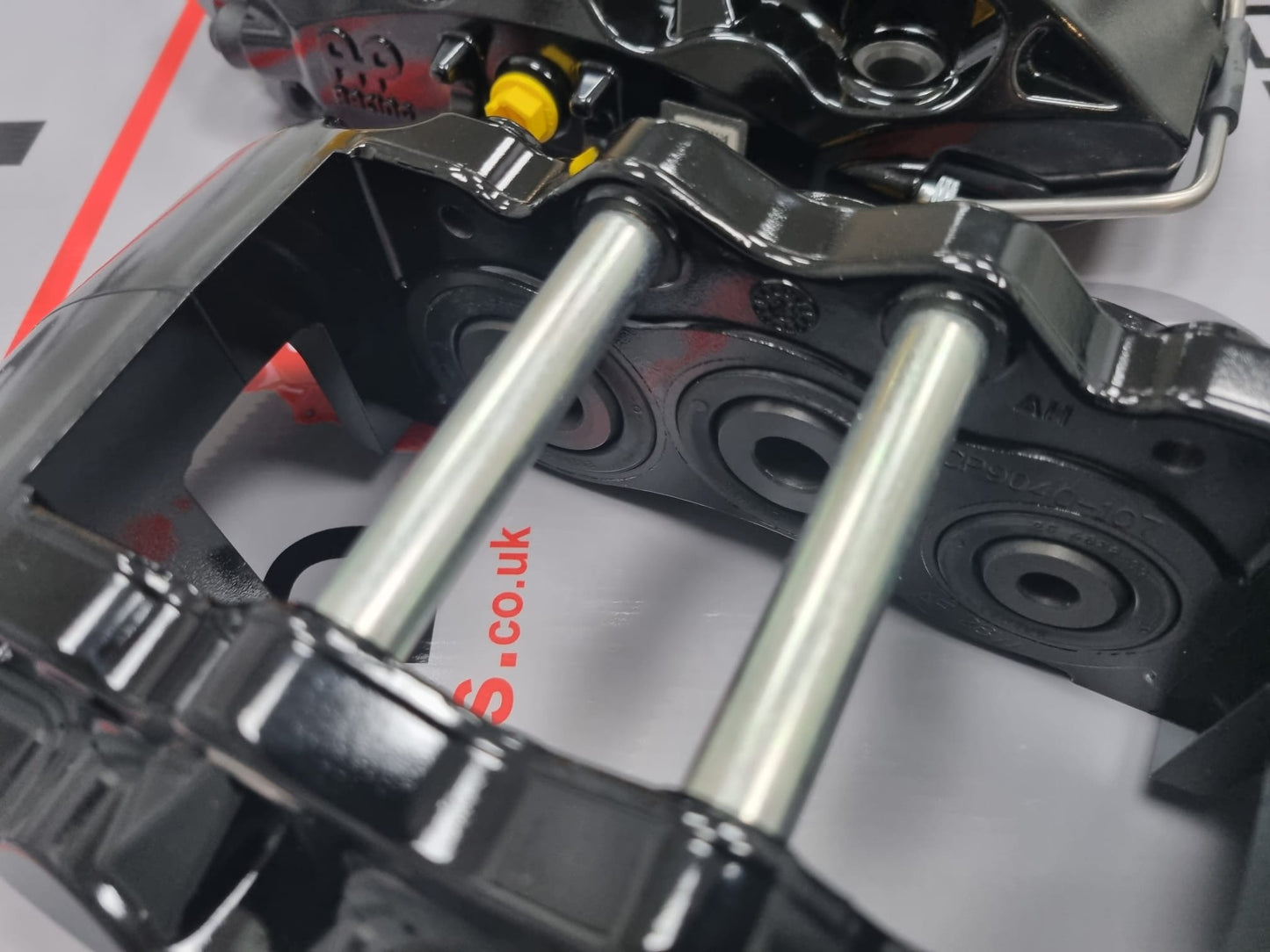 Subaru Impreza 6 Pot 330mm Kit